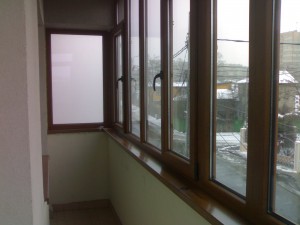 balcon cu tamplarie pvc